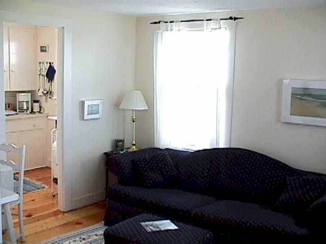 A cozy livingroom to relax and enjoy.